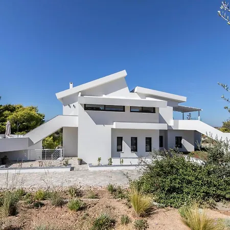 Ilios Villa *